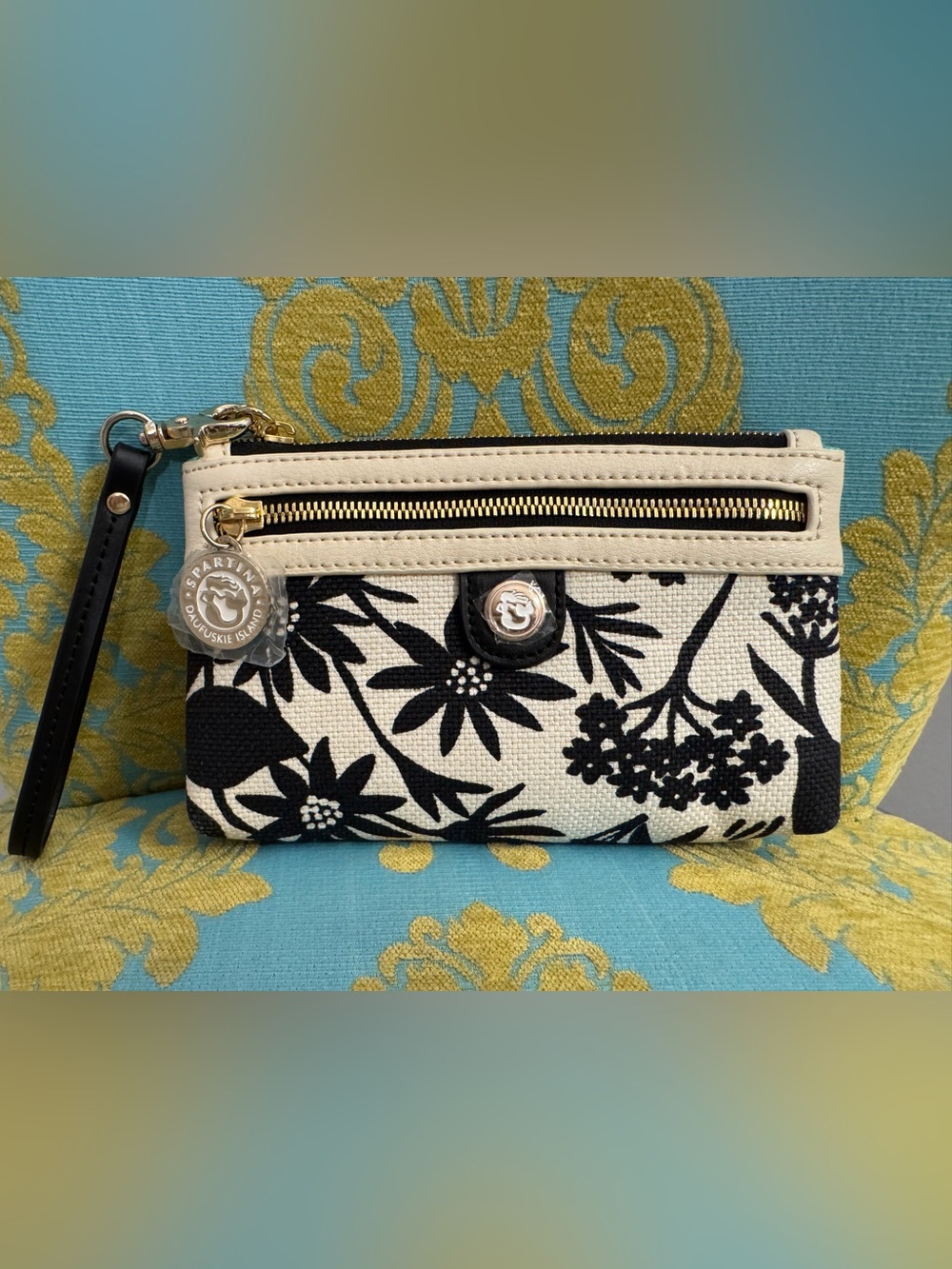 NEW Spartina 449 Black and Cream Floral Wristlet Clutch